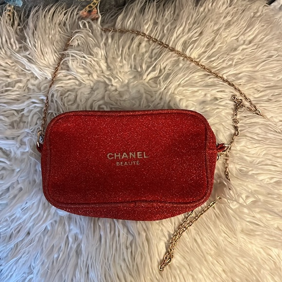 CHANEL MAKEUP CROSSBODY - Picture 4 of 5